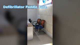 Un examen plus attentif : Base de palette de défibrillateur polyvalente MRX M3535A pour pièces de machines médicales